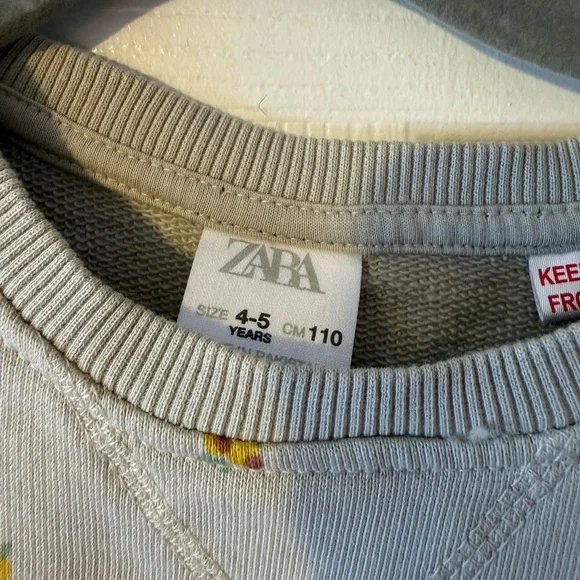 Zara Kids Sweater with Yellow Floral Pattern - Picture 2 of 4